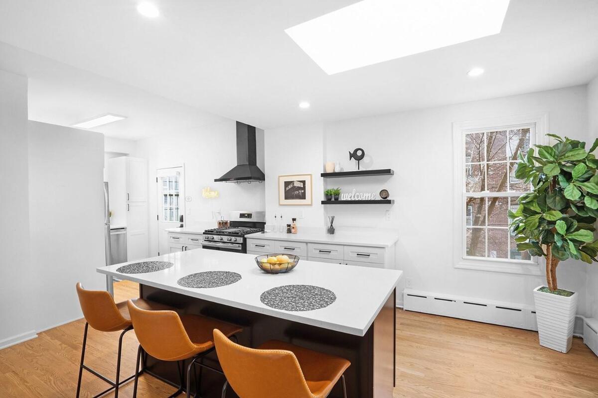 Top Rated All New Convenience And Style In Montclair Kültér fotó